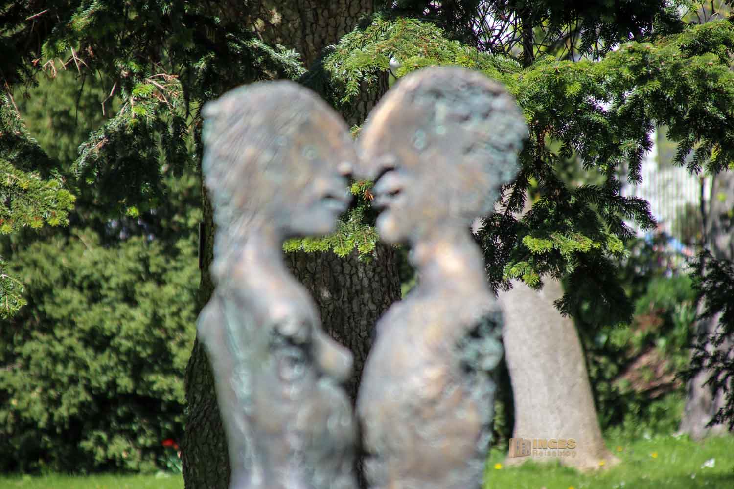 Skulpturen im Essinger Schlosspark 2838
