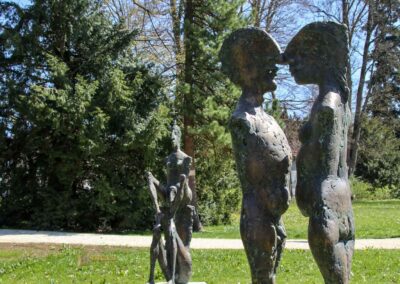 Skulpturen im Essinger Schlosspark 2846