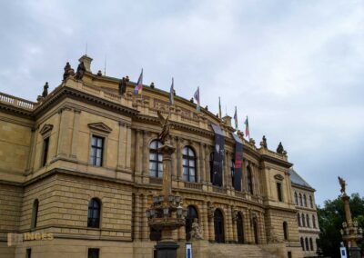 Rudolfinum in der Prager Altstadt