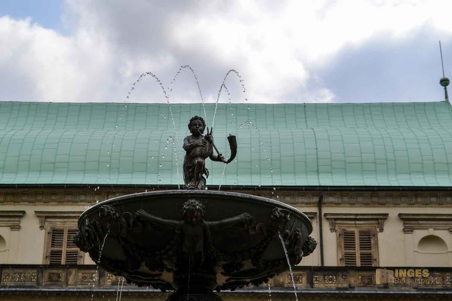 der singende Brunnen im Königsgarten bei der Prager Burg 0048