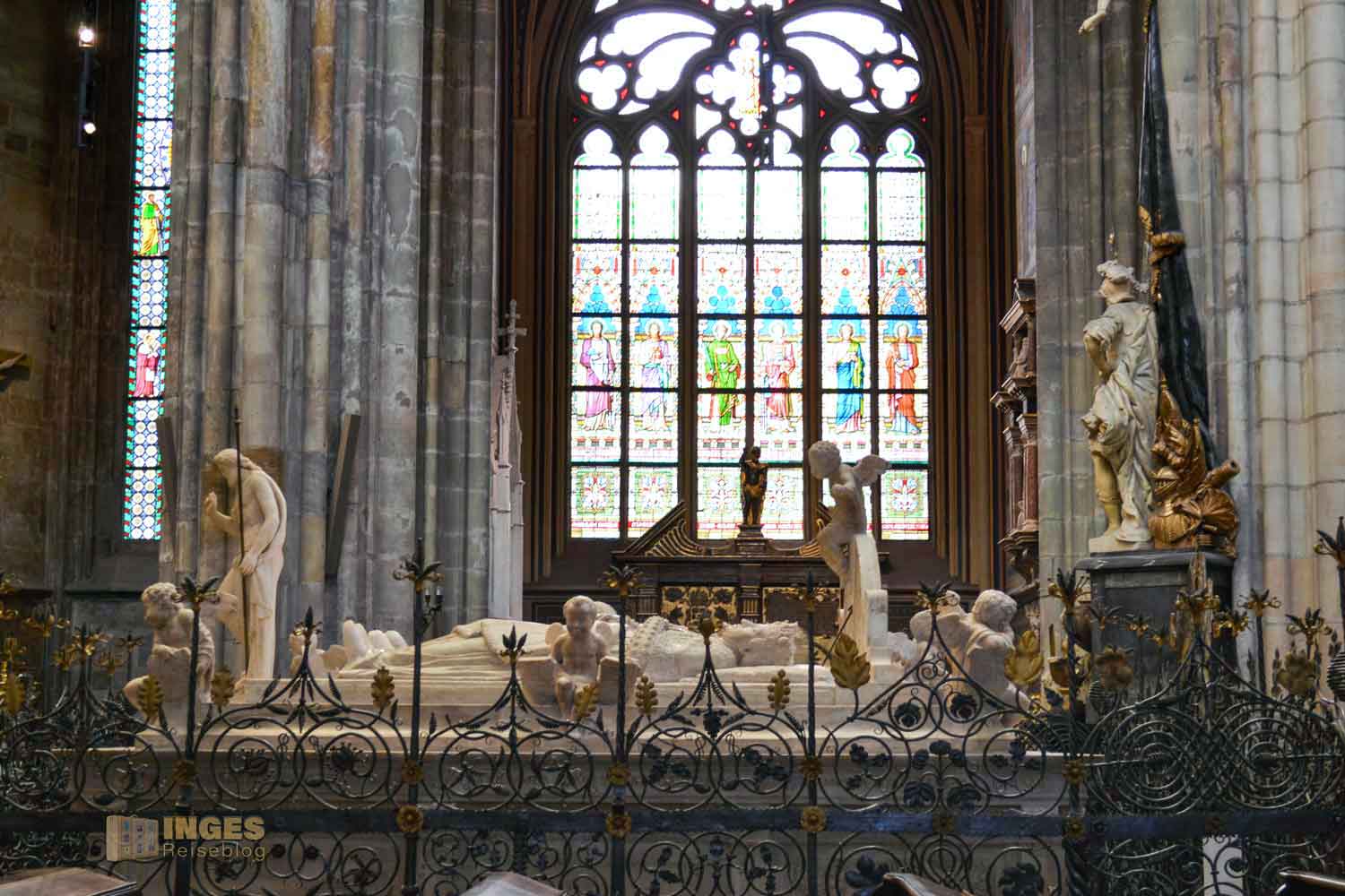 Habsburger Mausoleum im Veitsdom in Prag