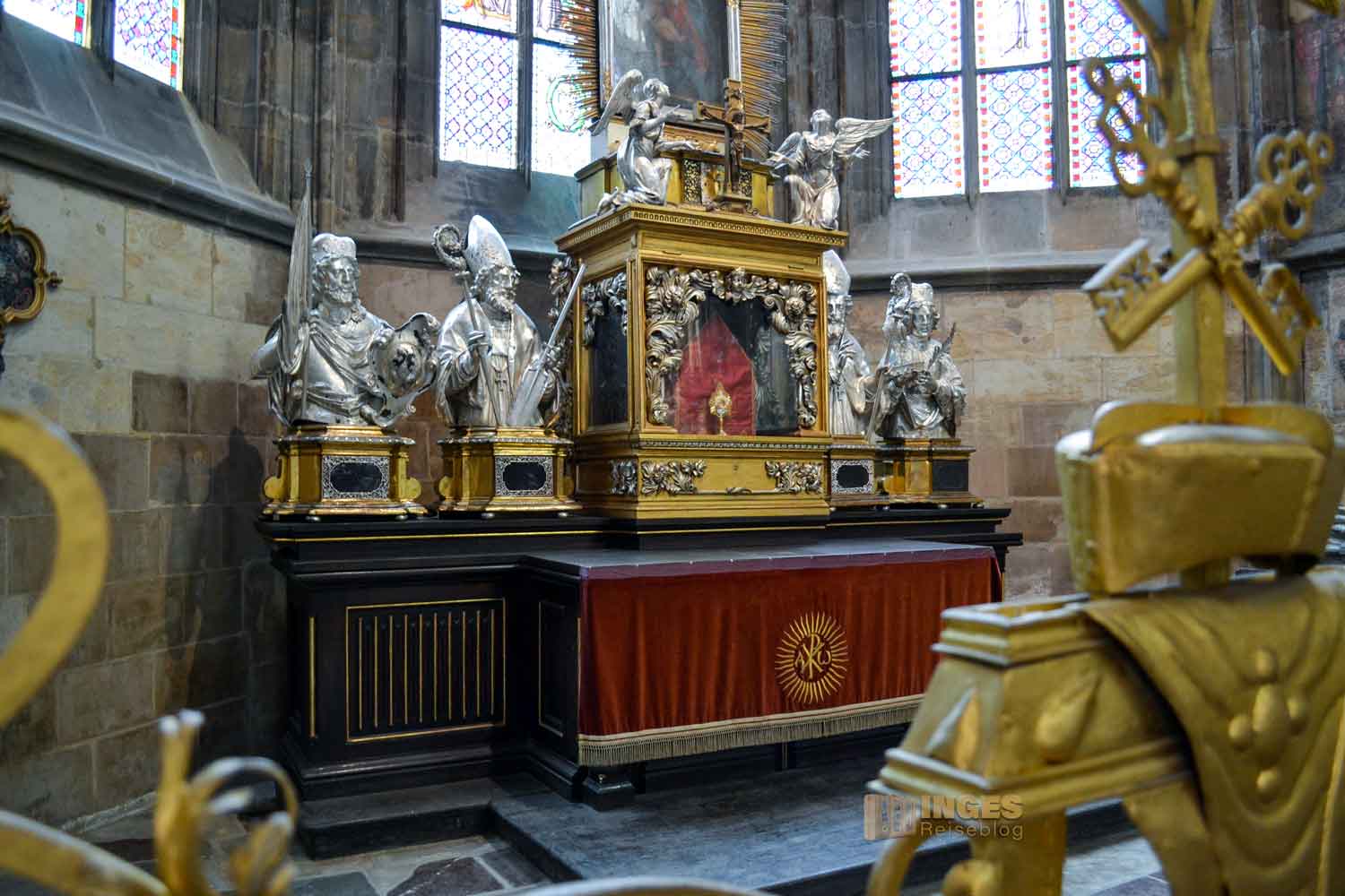Kapelle des Hl. Johannes Nepomuk im St. Veits Dom in Prag