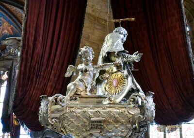 Grabmal des Hl. Johannes Nepomuk im St. Veits Dom in Prag