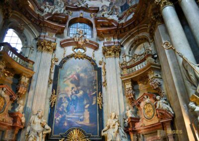 Seitenaltar in der St.-Nikolaus-Kirche auf der Prager Kleinseite