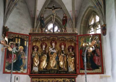 Altar in der Ulrichskapelle im Kloster Adelberg