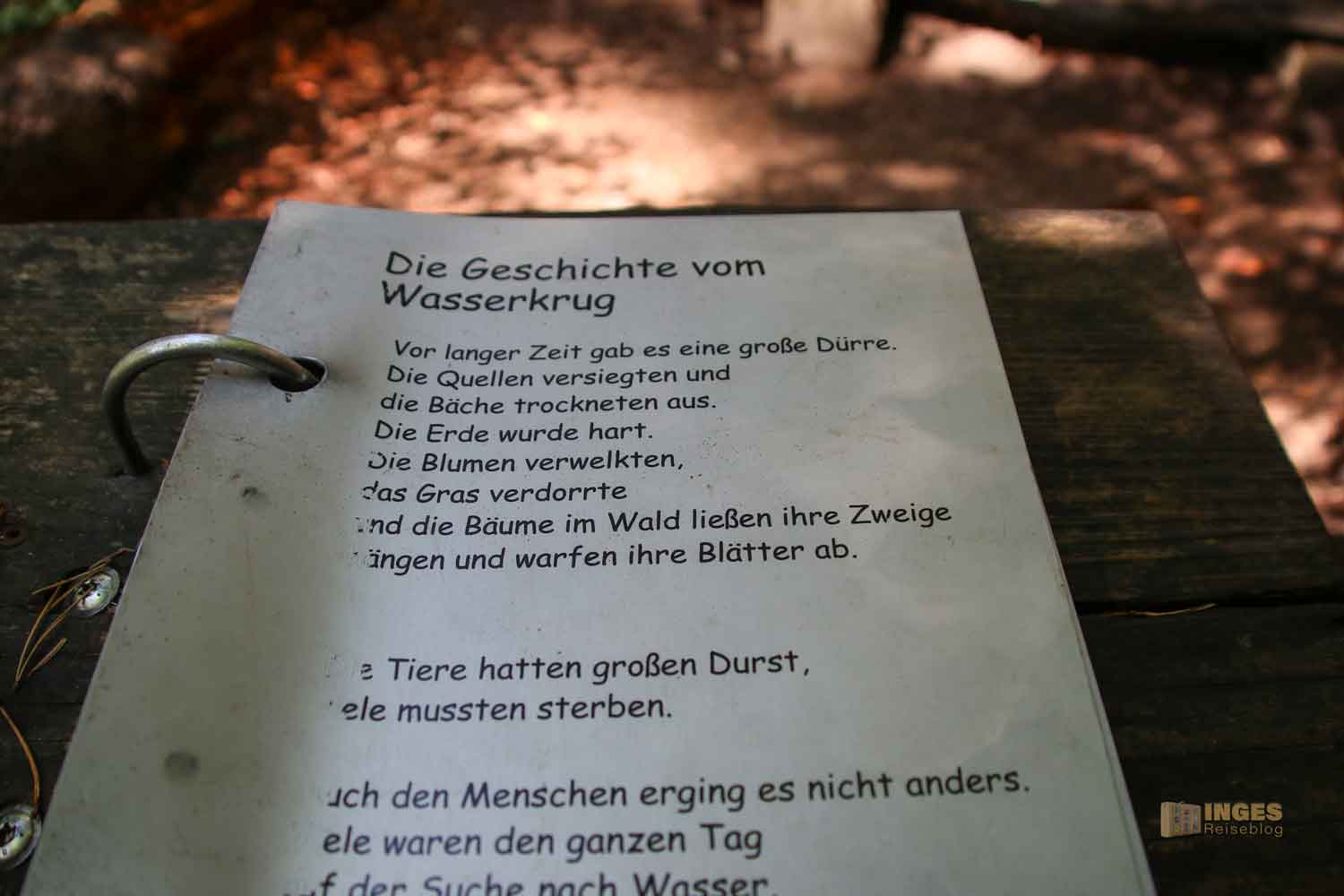 Märchenquelle am Waldlehrpfad am Herrenbachstausee