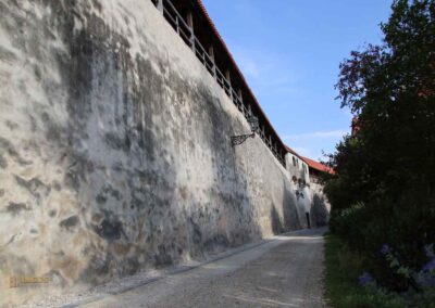 Stadtmauerrundgang in Nördlingen