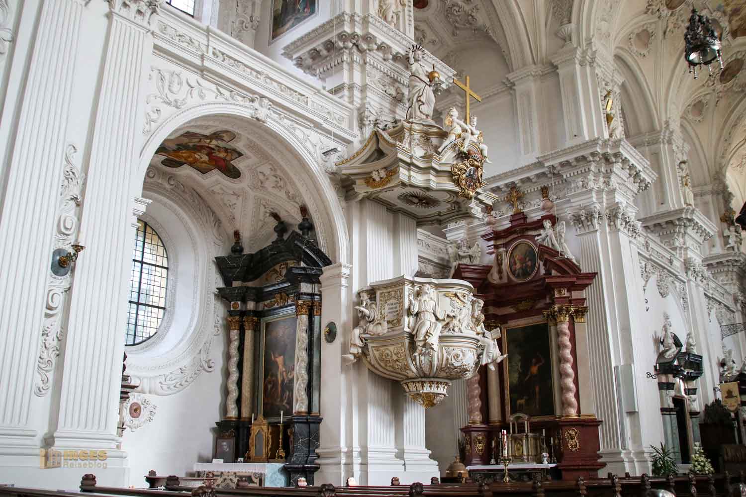 Seitenaltäre in der Wallfahrtskirche auf dem Schönenberg bei Ellwangen 0228