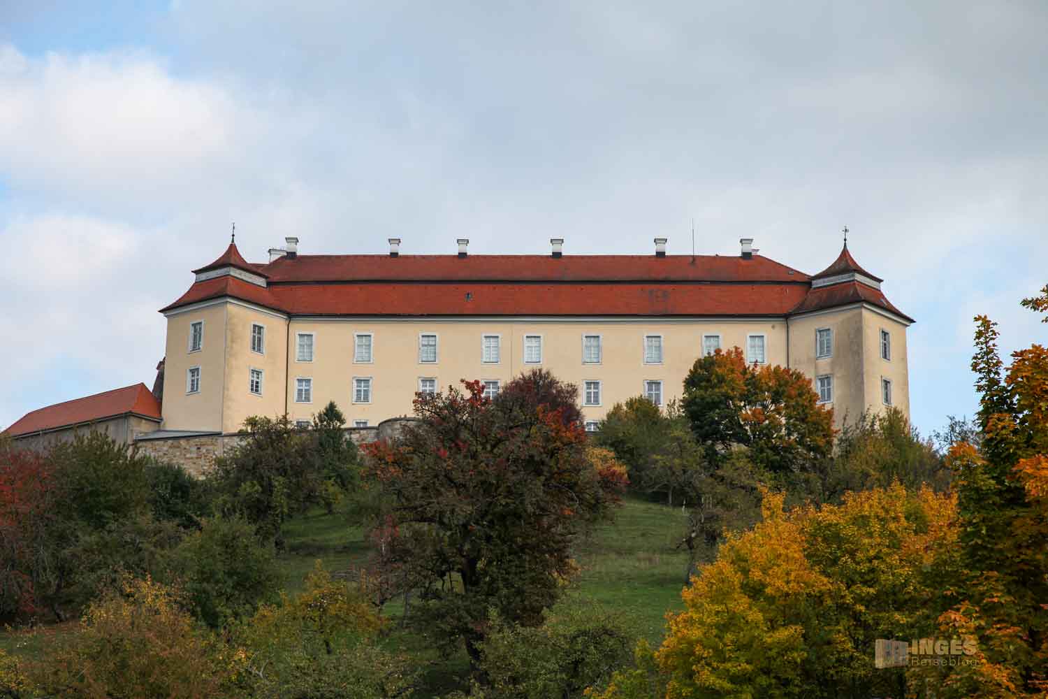 Schloss ob Ellwangen im Ostalbkreis da-4609