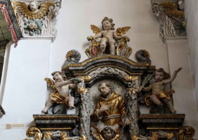 rechter Seitenaltar Wallfahrtskirche Hohenrechberg 0494