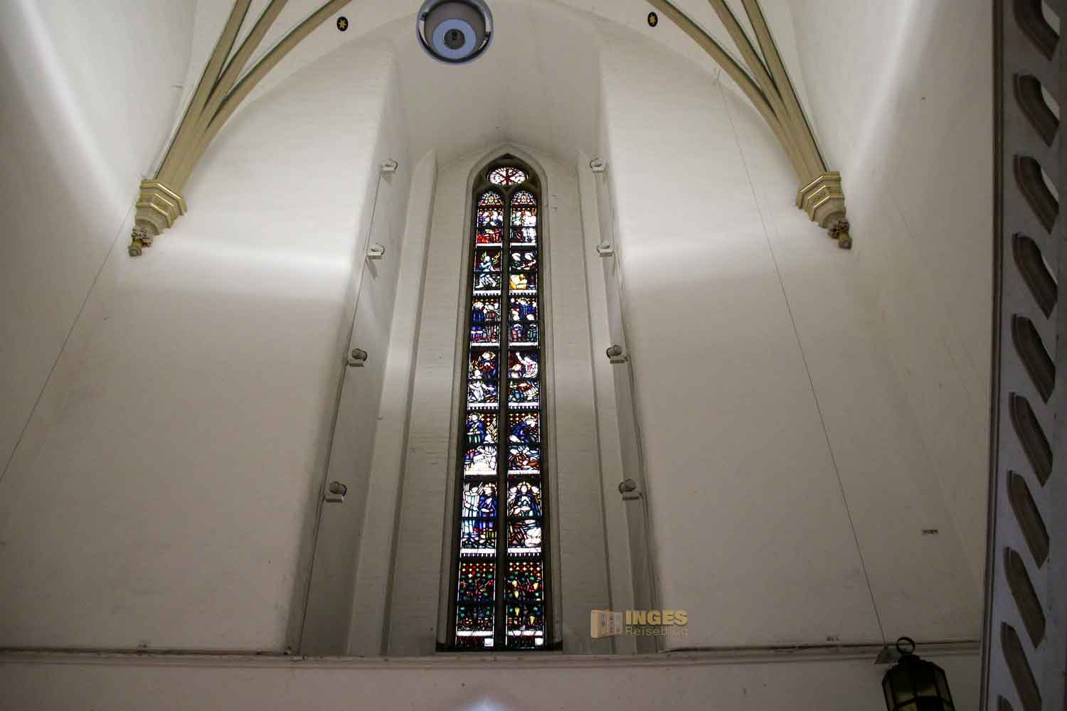 Glasfenster von Elisabeth Coester in der Petrikirche Hamburg 6857
