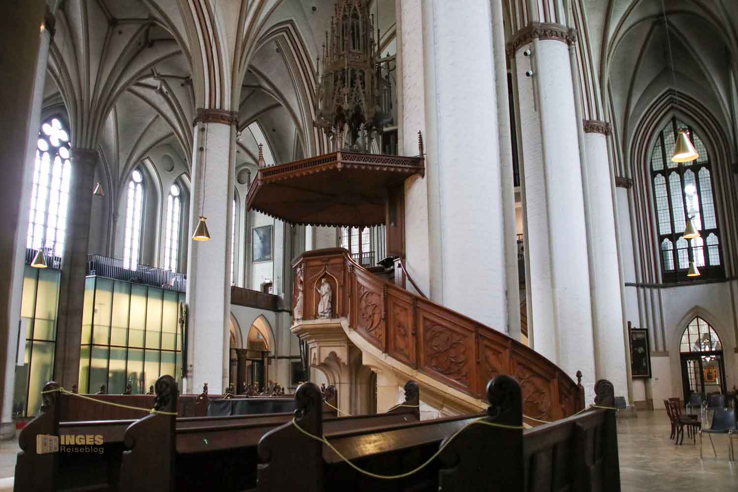Kanzel in der St. Petri Kirche Hamburg 6775