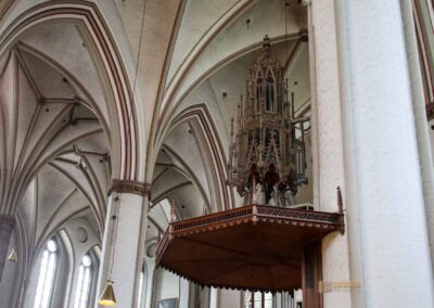 Kanzel in der St. Petri Kirche Hamburg 6777