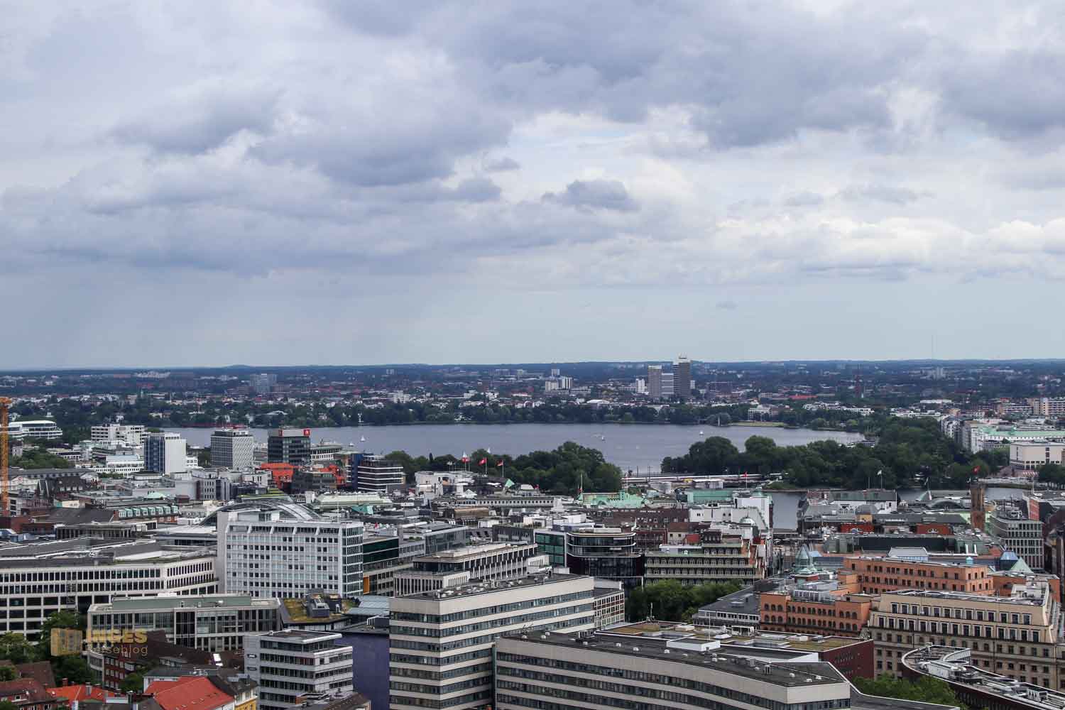 Blick vom Michel auf die Außenalster in Hamburg 8681
