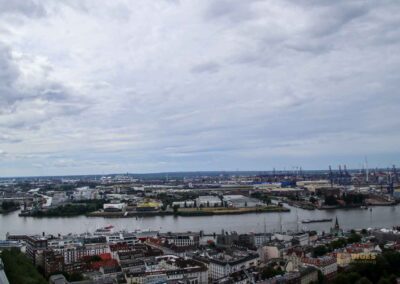 Blick vom Michel auf die Hafencity Hamburg 8638