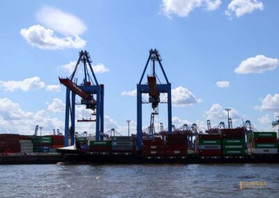 Containerhafen Hamburg 9724