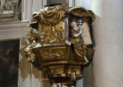 kanzel in der st.clemens kathedrale Prag 0416