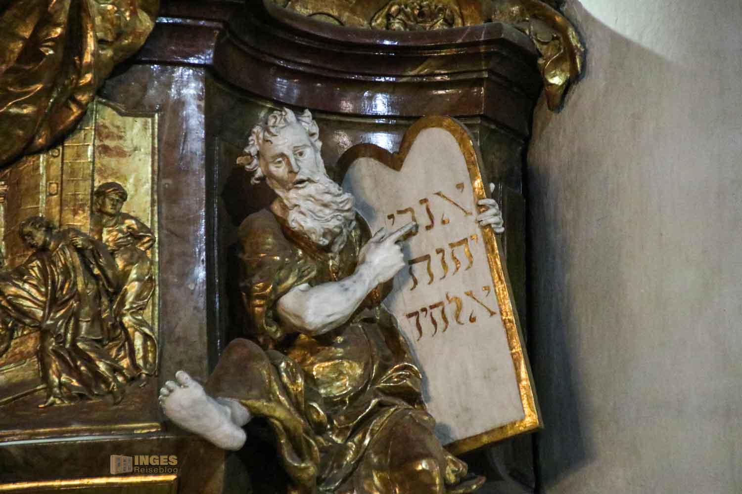 kanzel in der st.clemens kathedrale Prag 0417