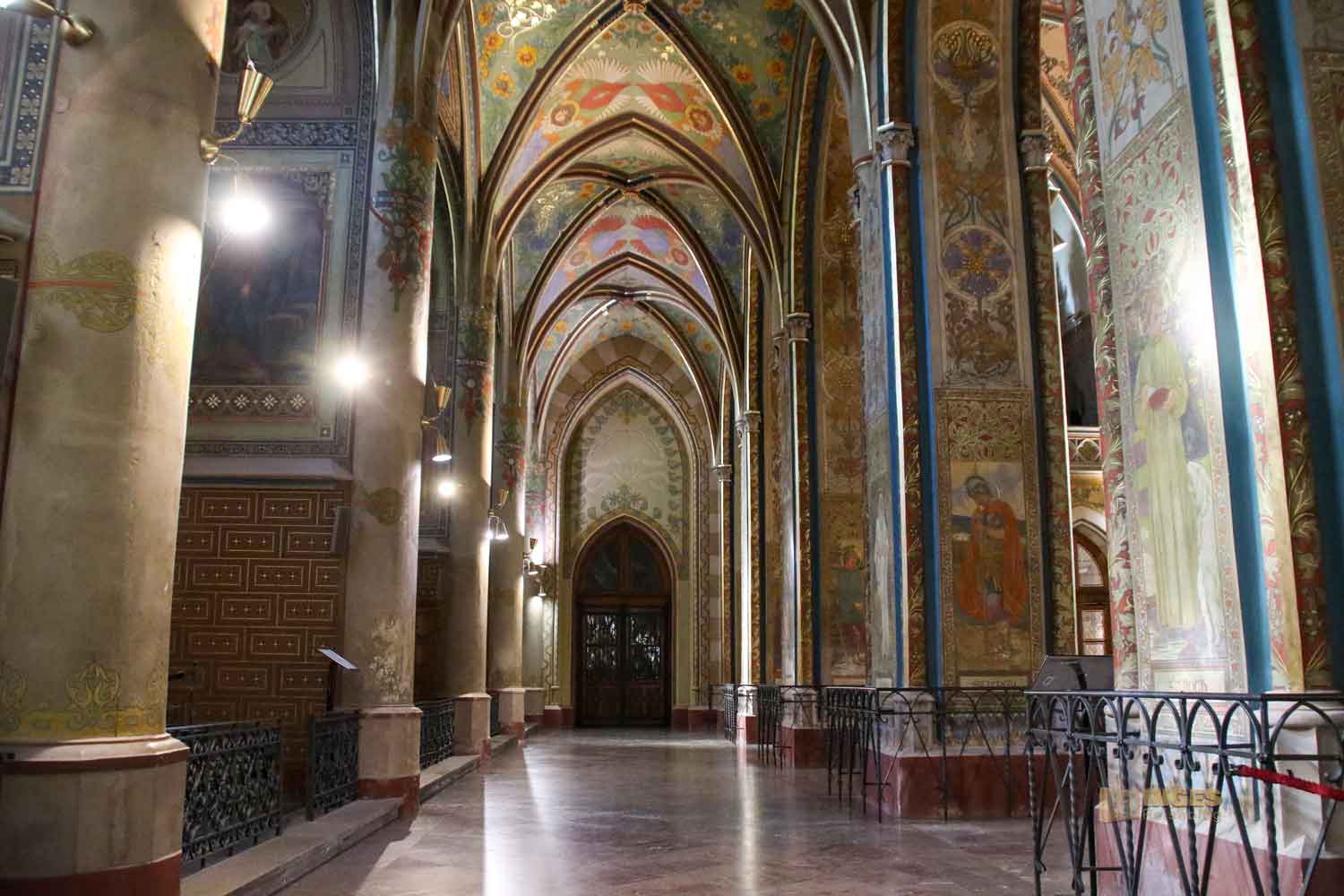 seitenkapellen basilika st. peter und paul prag vysehrad 7607