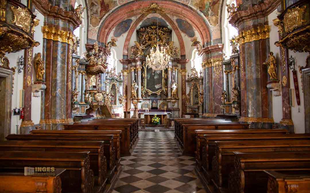 In der Christ-Geburt-Kirche im Prager Loreto (Pražská Loreta)
