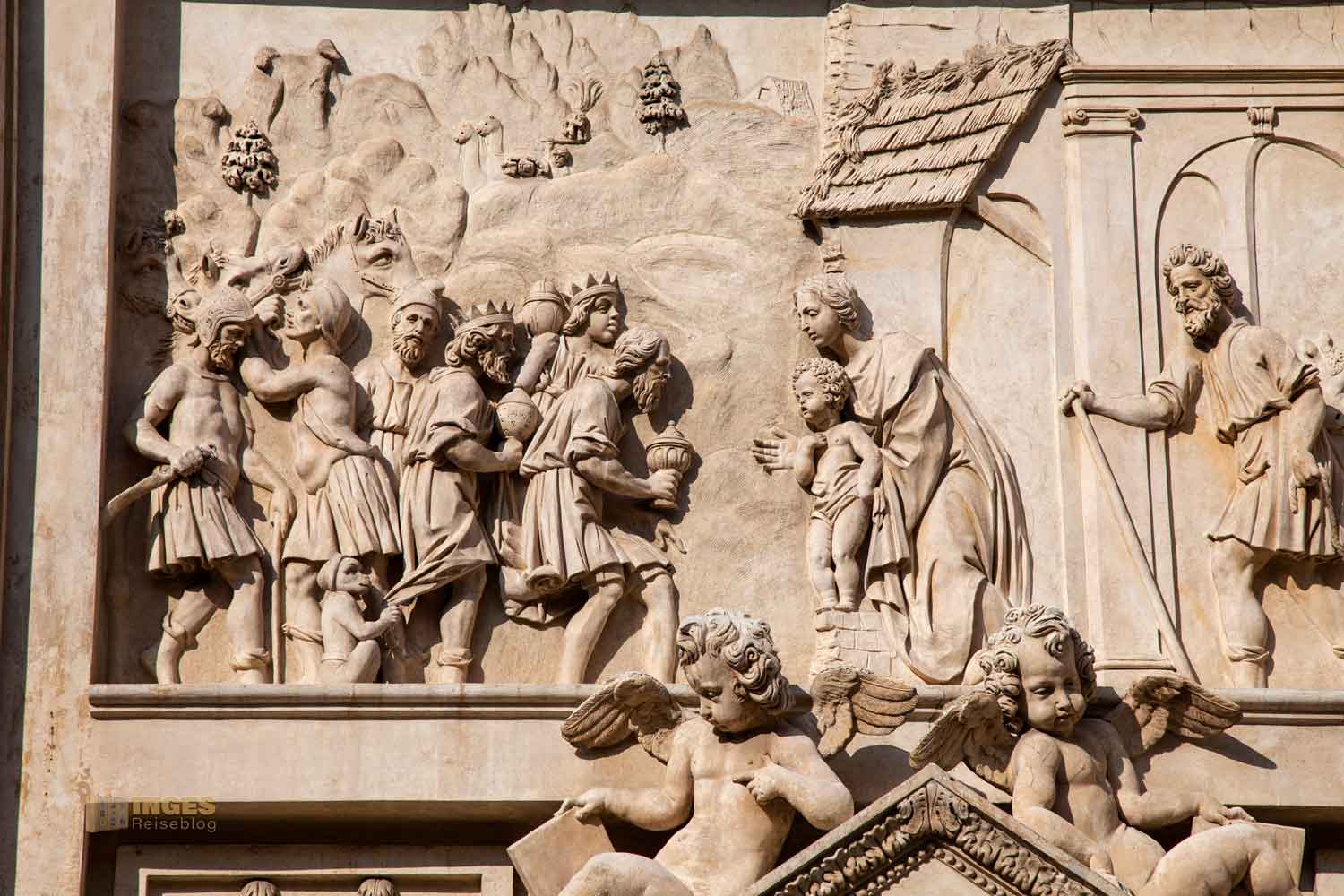 reliefs santa casa prager loreto 0597