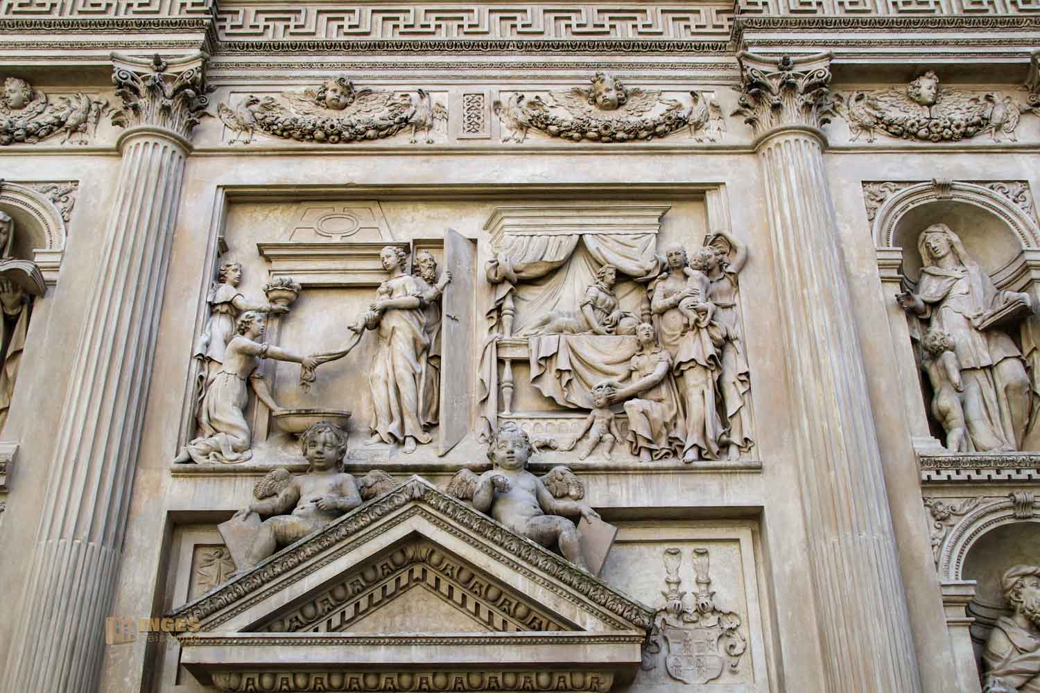 reliefs santa casa prager loreto 0734