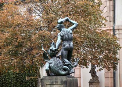 wallensteingarten prag brunnen herkules mit lindwurm 1276