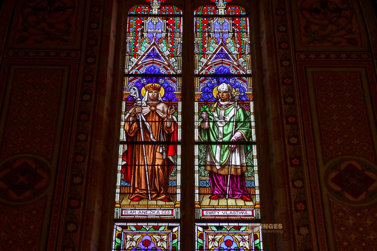 kirchenfenster kirche hl. ludmila prag 3671