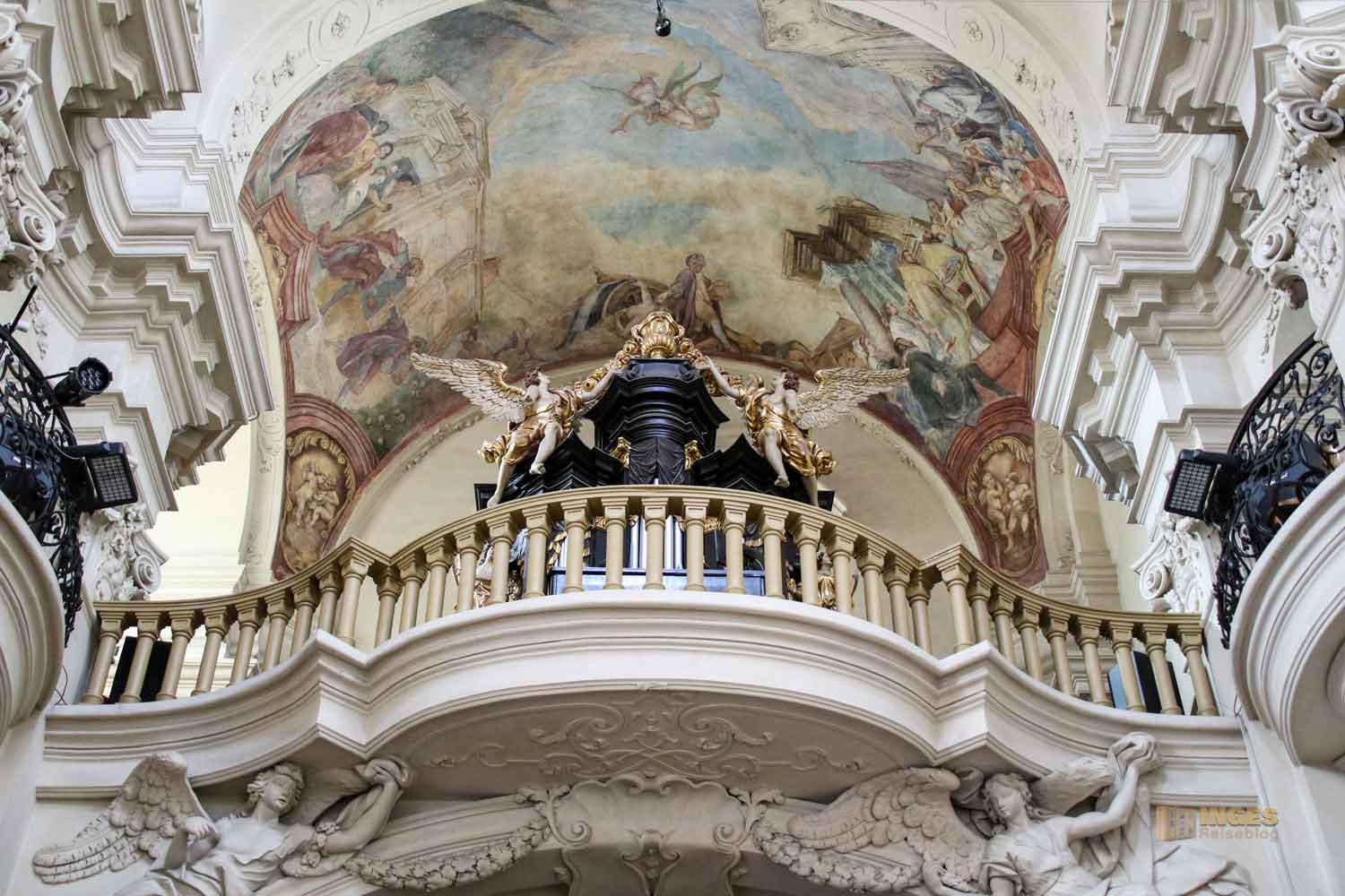 orgel st.nikolaus-kirche prag altstadt 8606