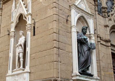 statuen an der kirche orsanmichele in florenz 8565