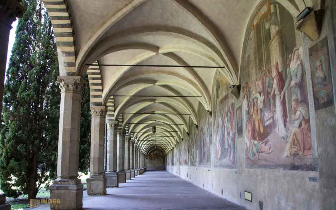 Die Kreuzgänge von Santa Maria Novella in Florenz