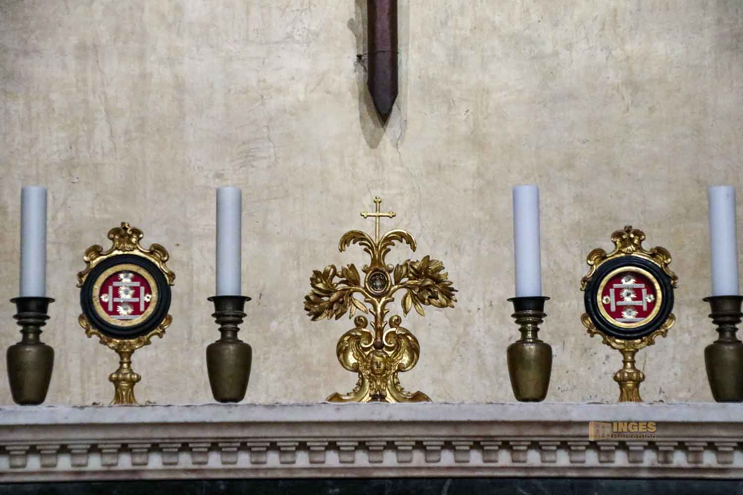 altar alte sakristei san lorenzo florenz 3979