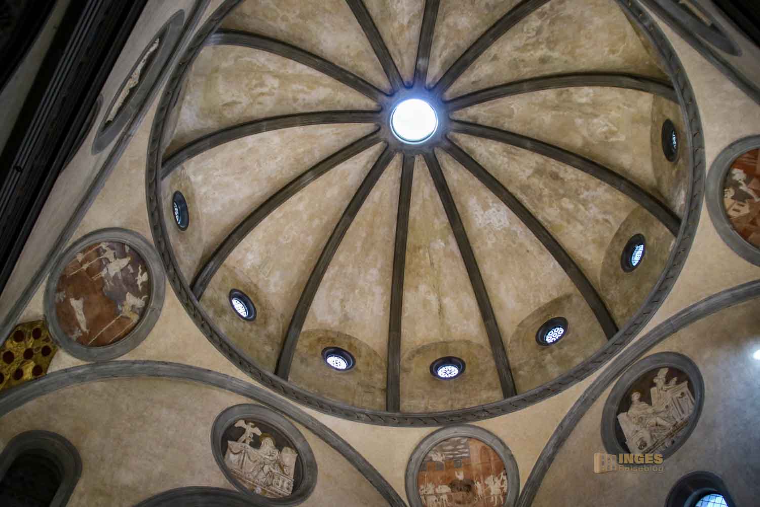 kuppel alte sakristei basilika san lorenzo florenz 3924