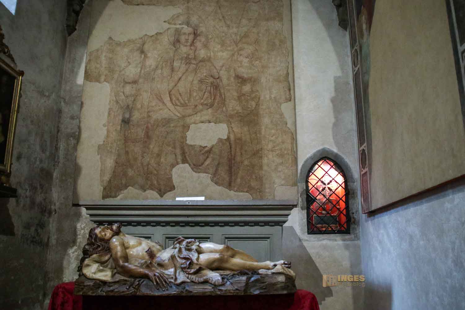 die steine des hl. grabes kirche santi apostoli florenz 9063