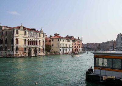 canal grande von palazzo ca rezzonico Venedig_9671