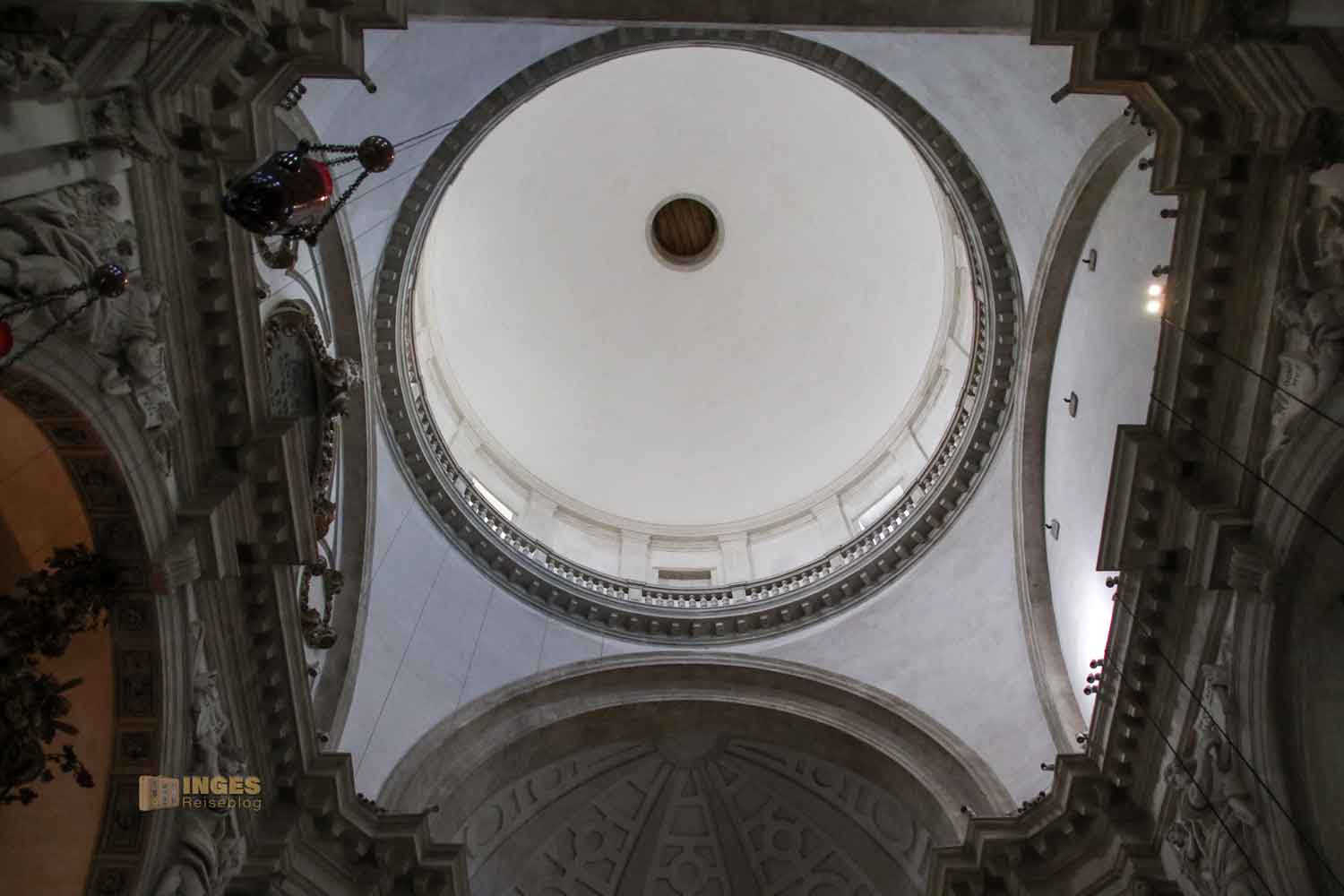 kuppel hauptaltar santa maria della salute venedig_0500