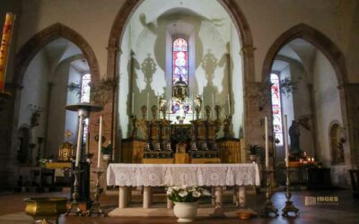 Die Stiftskirche Santa Maria Assunta in Casole d’Elsa (Toskana)