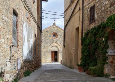 kirche santa maria assunta monteriggioni_6908