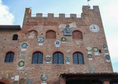 aussenfassade palazzo pretorio certaldo alto_7834