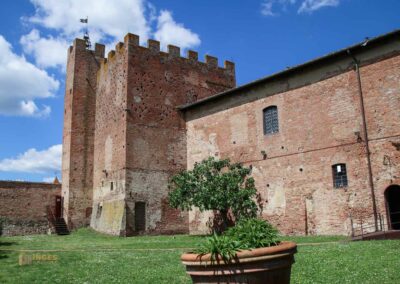 burgturm palazzo pretorio certaldo alto_8002