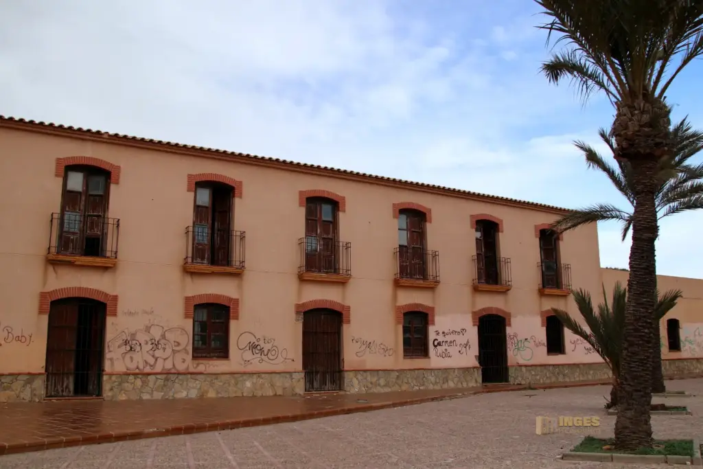 antiguo cuartel de guardia civil bei villaricos andalusien 1199