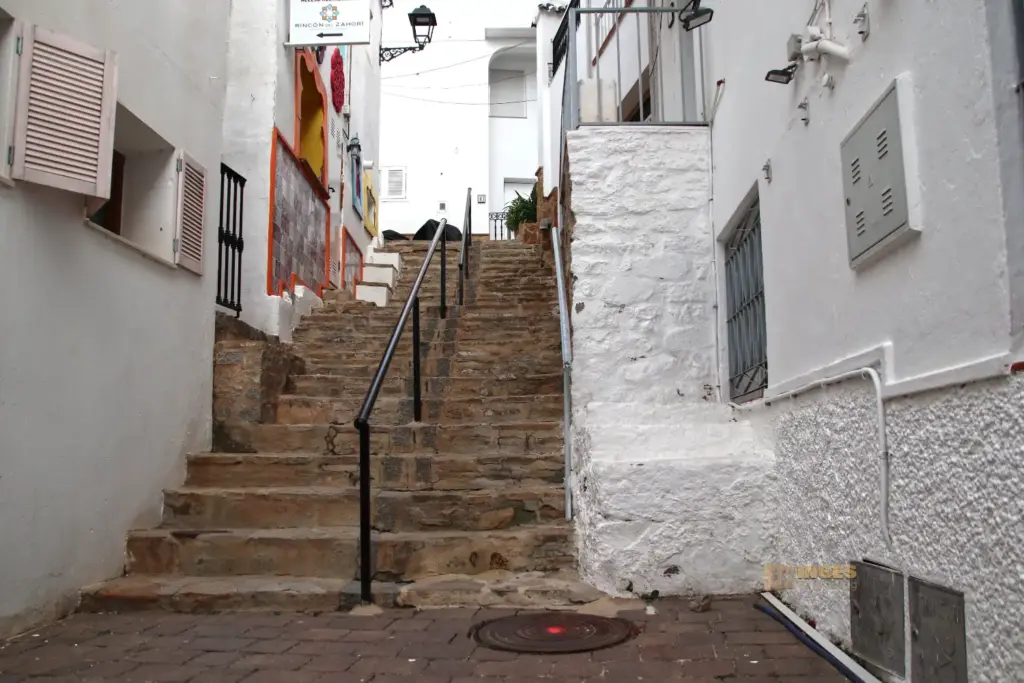 gasse in mojacar andalusien 2162