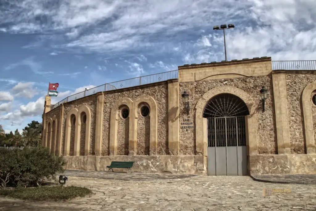 plaza de toros stierkampfarena in vera andalusien 3040