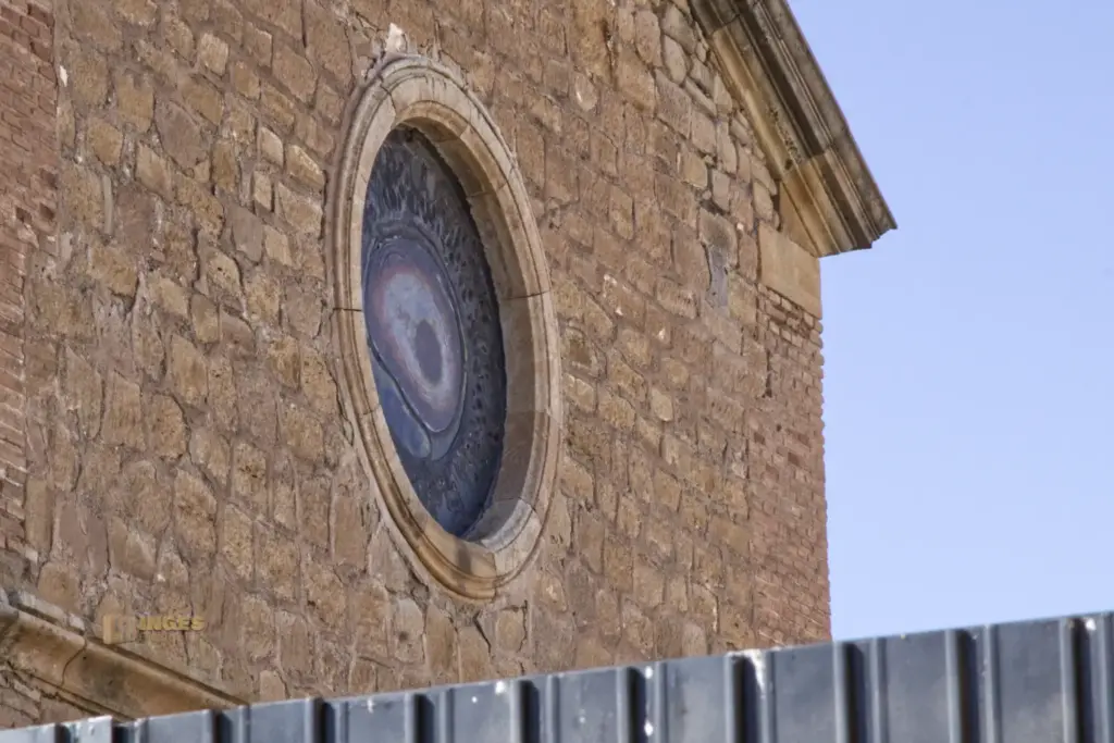 glasfenster kirche in turre andalusien 2110