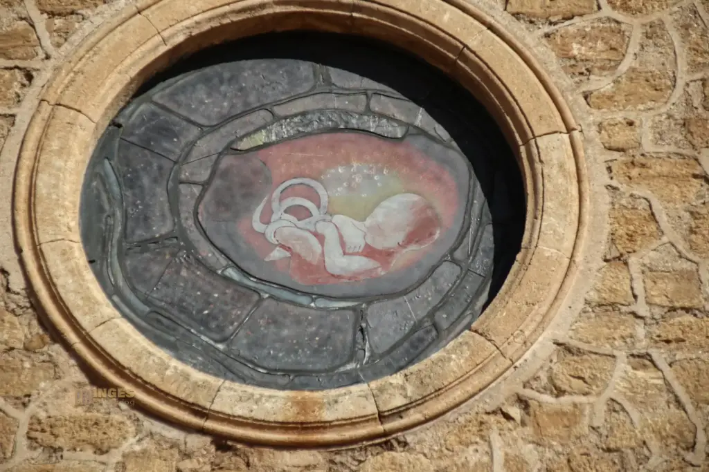 glasfenster kirche in turre andalusien 4090
