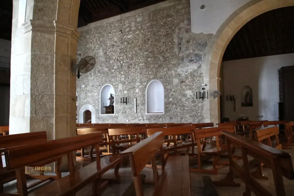 iglesia de santa maria nijar innen 4733