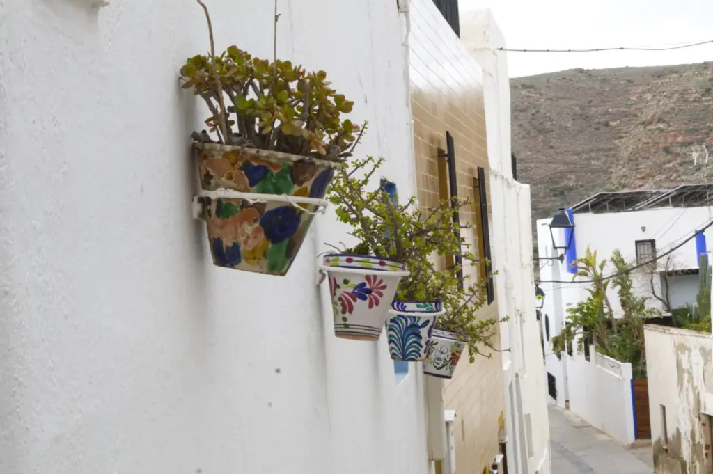 in den gassen von nijar andalusien 2313