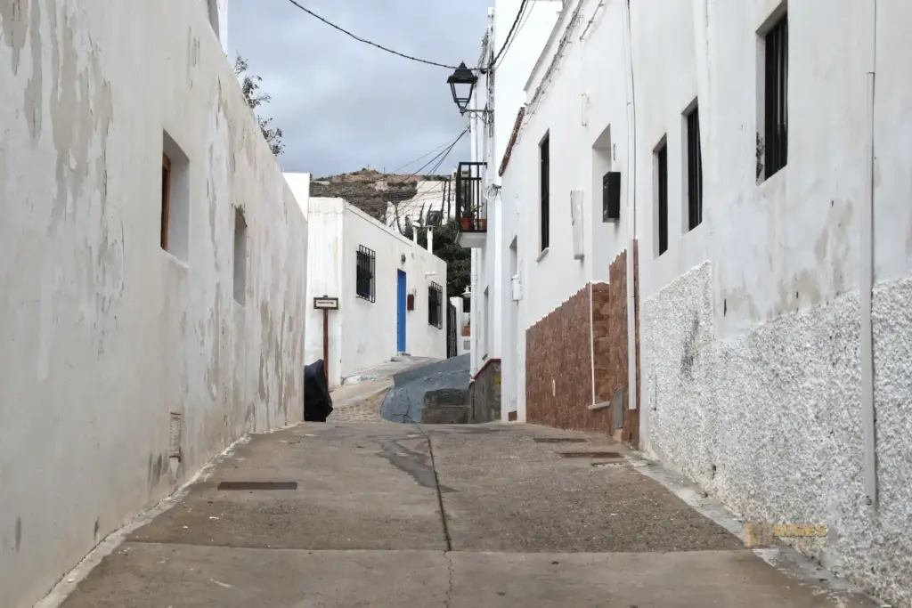 in den gassen von nijar andalusien 4829