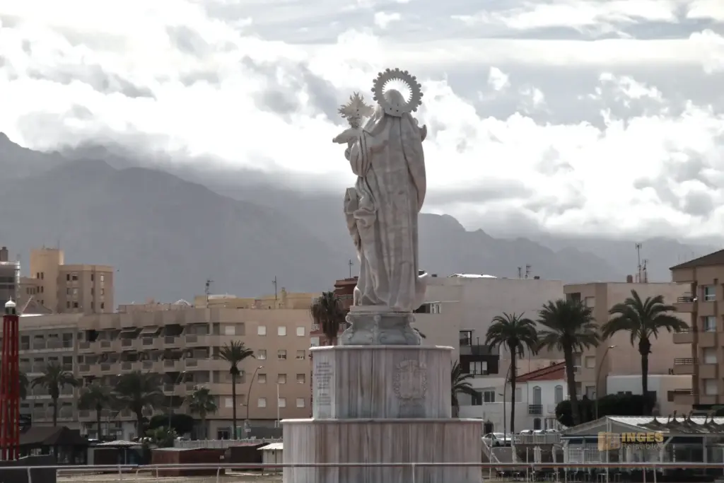monumento a la virgen del carmen garrucha 4594