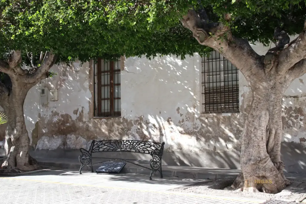 platz beim oeffentlichen brunnen in turre 4053